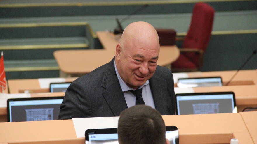 Депутаты сняли полномочия мэра Саратова с Михаила Исаева