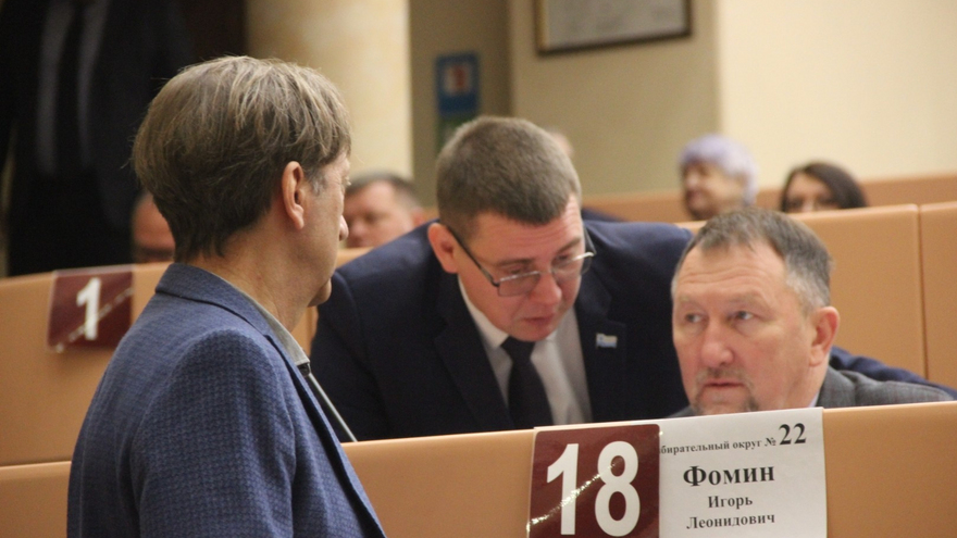 Депутаты сняли полномочия мэра Саратова с Михаила Исаева