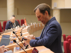 Депутаты сняли полномочия мэра Саратова с Михаила Исаева
