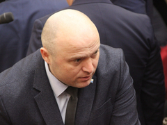 Депутаты сняли полномочия мэра Саратова с Михаила Исаева