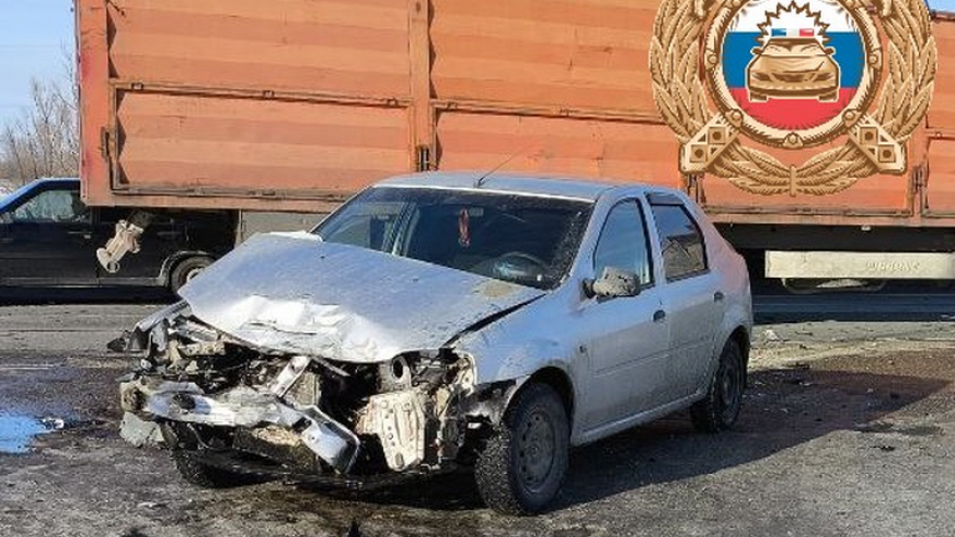 В Саратовской области человек пострадал в аварии с грузовиком Scania