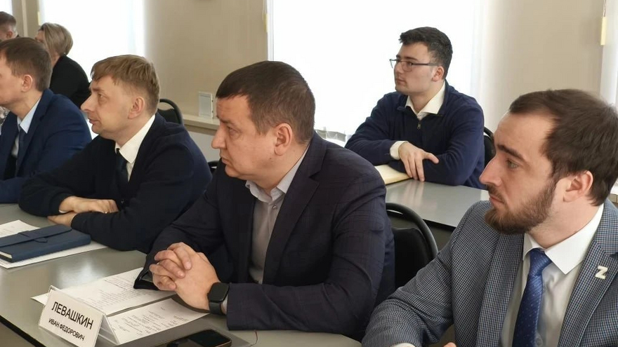 Для Энгельса закупают саженцы
