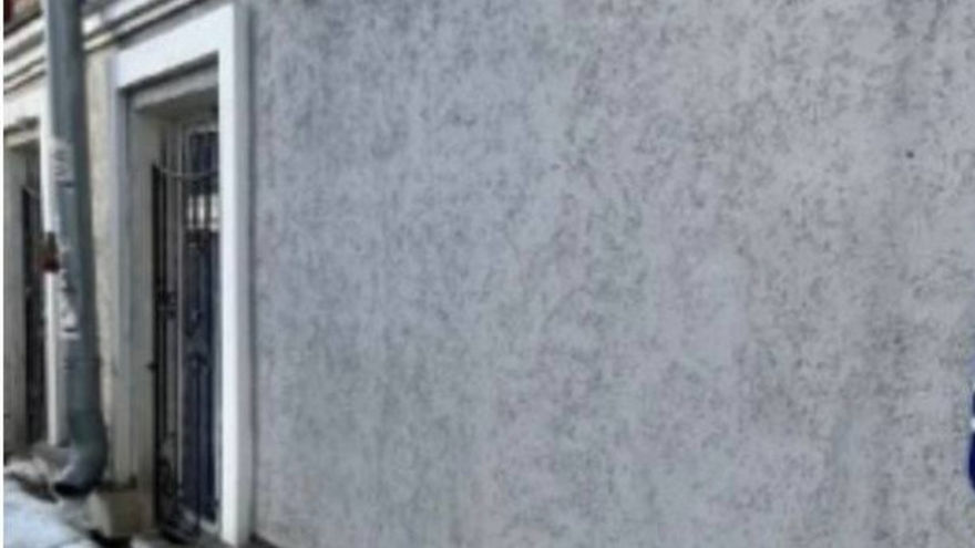 В Саратове продолжают сносить незаконные рекламные щиты