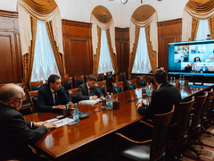 В Саратове намерены усилить контроль за очисткой крыш от наледи