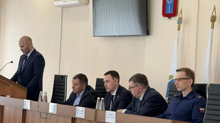 Глава Энгельсского района напомнил об ответственности за расчистку крыш и дворов