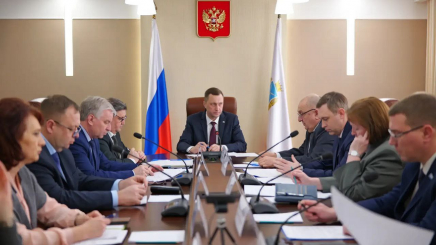 В крупнейших городах Саратовской области снесли 300 незаконных ларьков и рекламных щитов