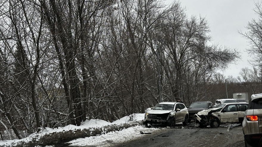 В Саратове ДТП привело к серьезным заторам