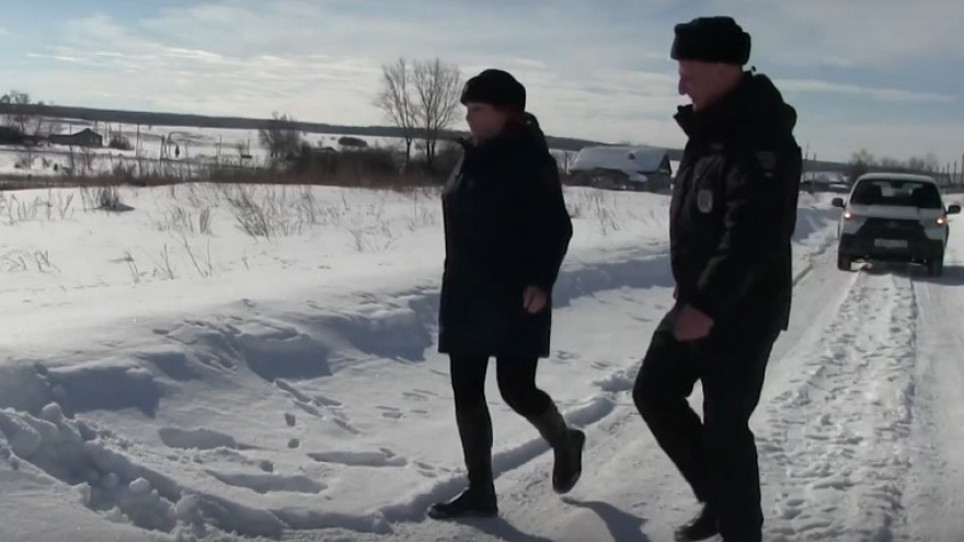Под Саратовом полицейские спасли мужчину из глубокого сугроба