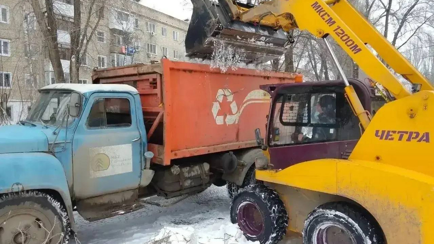Власти Энгельса пообещали усиленно убирать снег