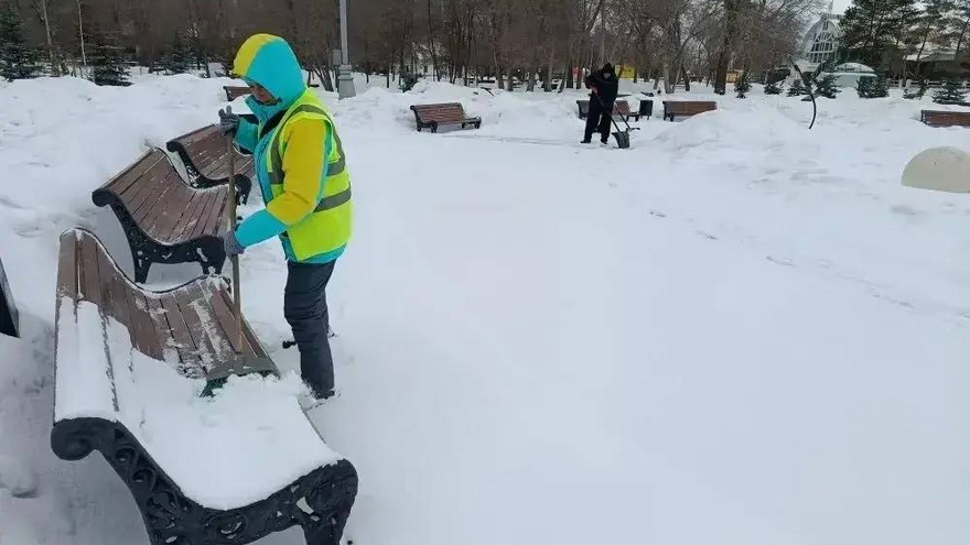 Власти Энгельса пообещали усиленно убирать снег