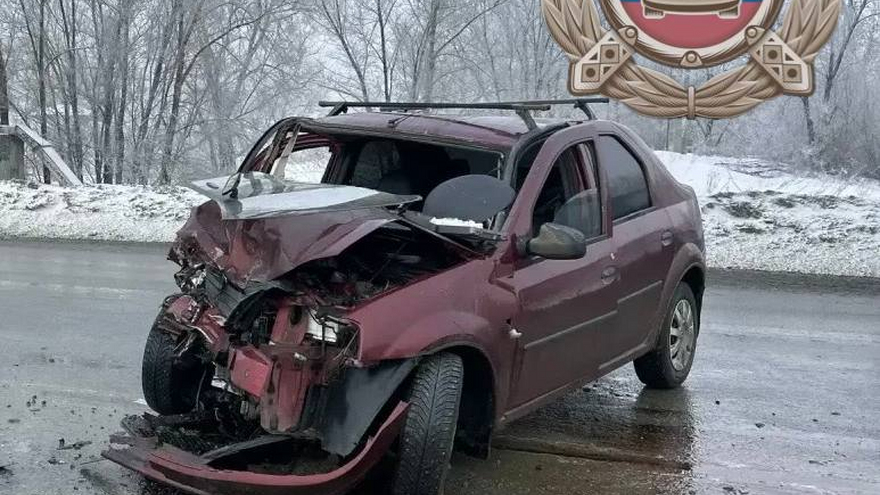 В Балакове два человека пострадали в столкновении легковушек