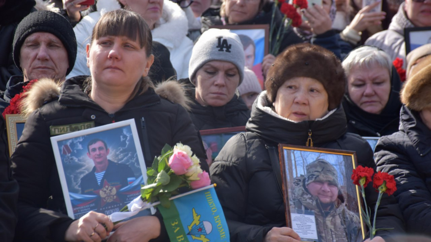 В Саратове увековечили память 200 бойцов СВО