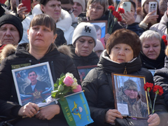 В Саратове увековечили память 200 бойцов СВО