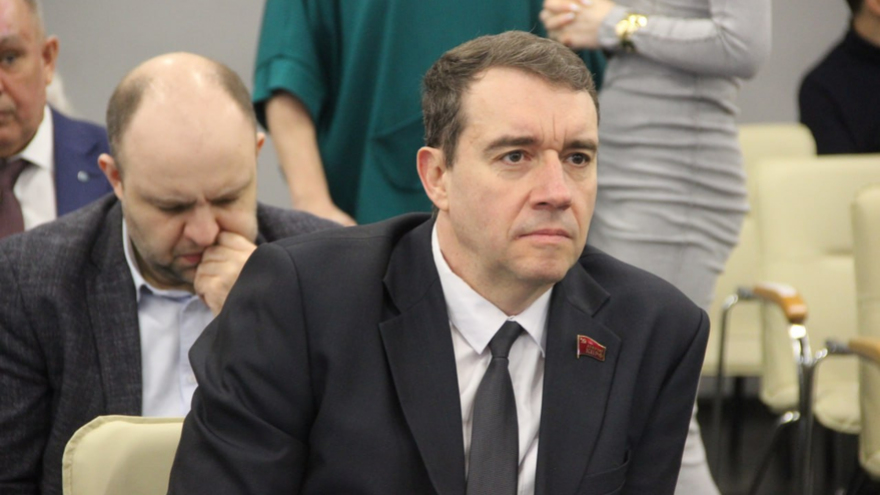 Губернатор потребовал добиваться повышения зарплат в Саратове
