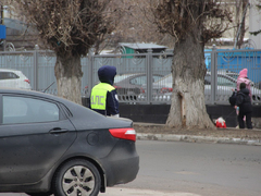 Губернатор потребовал добиваться повышения зарплат в Саратове