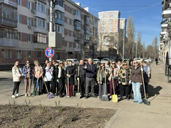 На субботнике в Саратове собрали 2 тысячи кубометров мусора
