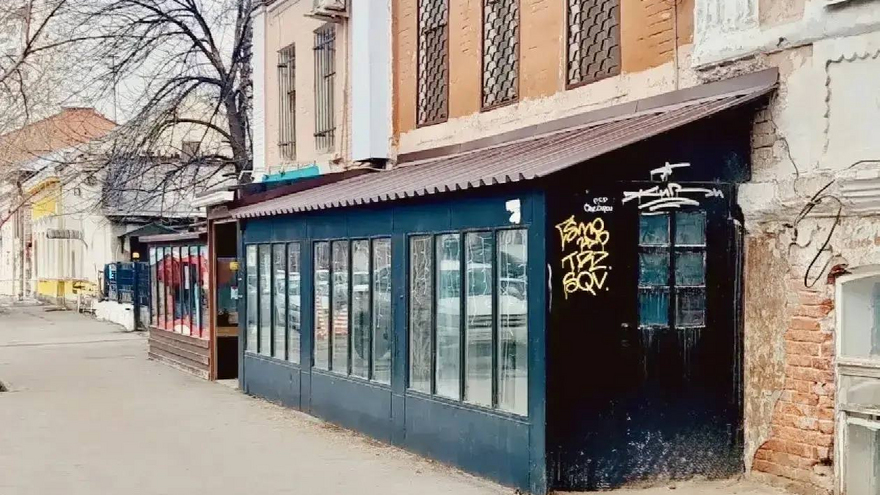 В центре Саратова снесут незаконную пристройку