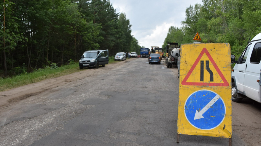 На содержание трех участков трасс в Саратовской области выделили 1,7 млрд рублей