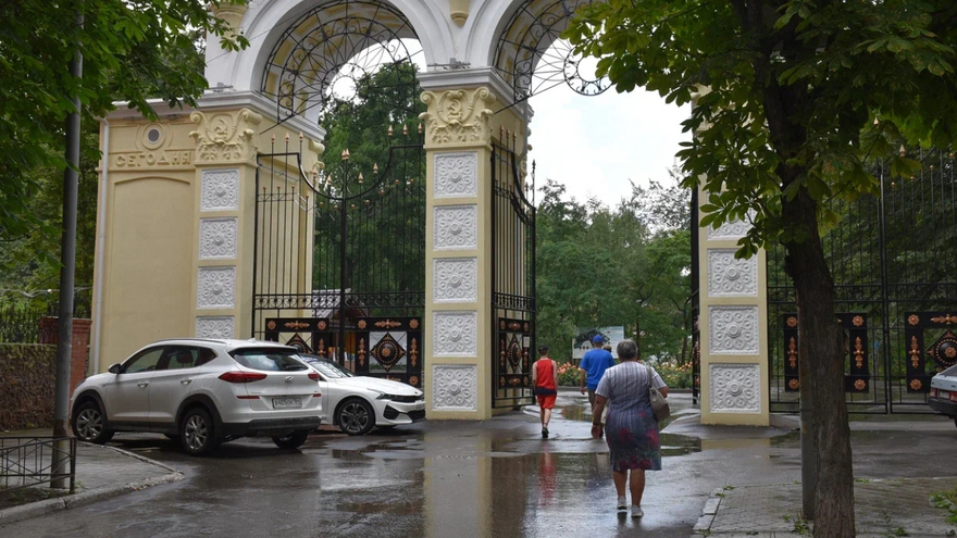 В Саратове до осени ограничат доступ к отдельным участкам Горпарка