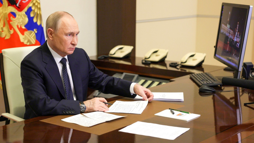 Президент Путин наградил железнодорожников и химика из Саратовской области