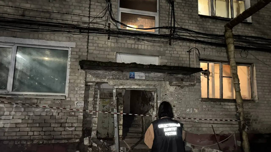 В Саратове частично обрушился подъезд пятиэтажки