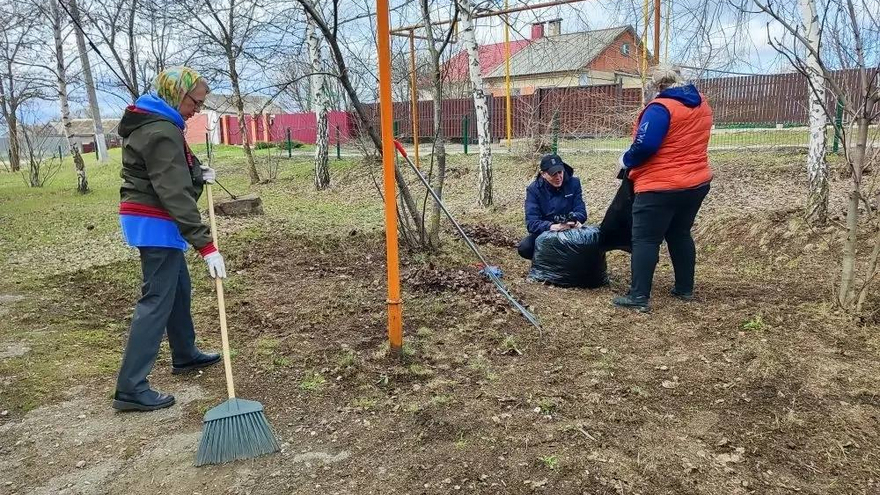 На субботник в Саратове вышли 4 тысячи горожан