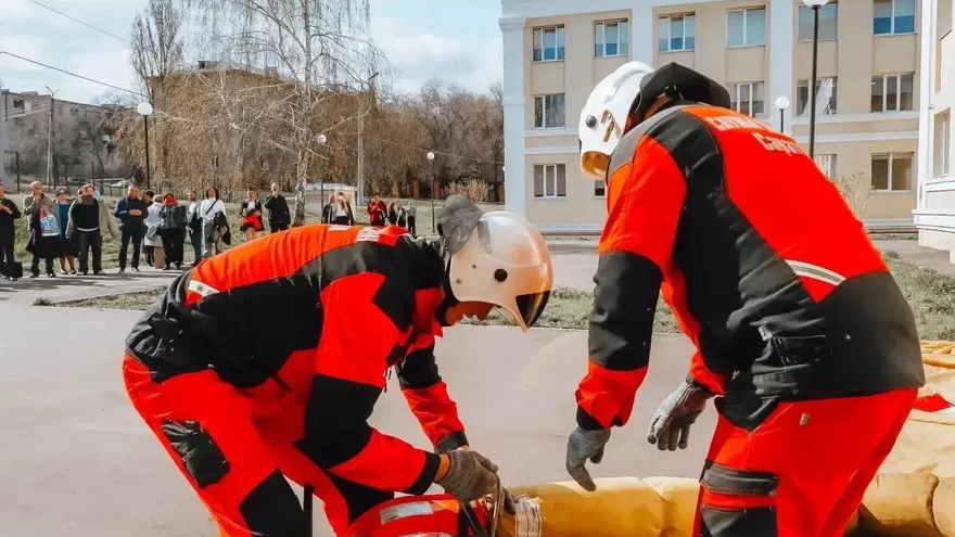 В саратовской школе учили вычислять БПЛА и использовать Куб жизни