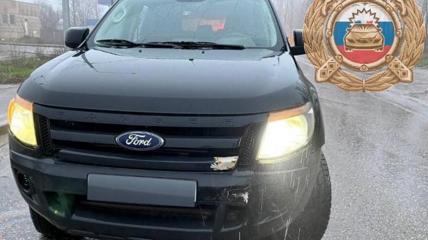 На окраине Саратова водитель Ford сбил женщину