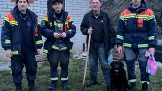 Под Саратовом спасатели нашли в ночном лесу заблудившегося мужчину