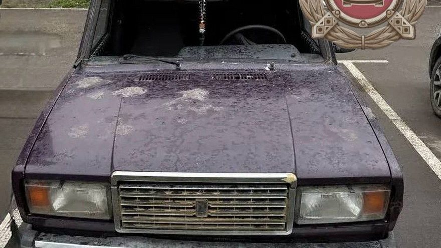 Автомобилисты сбили девушку-пешехода и мотоциклиста