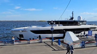 У набережной Саратова заметили суперъяхту в 1,5 миллиарда рублей