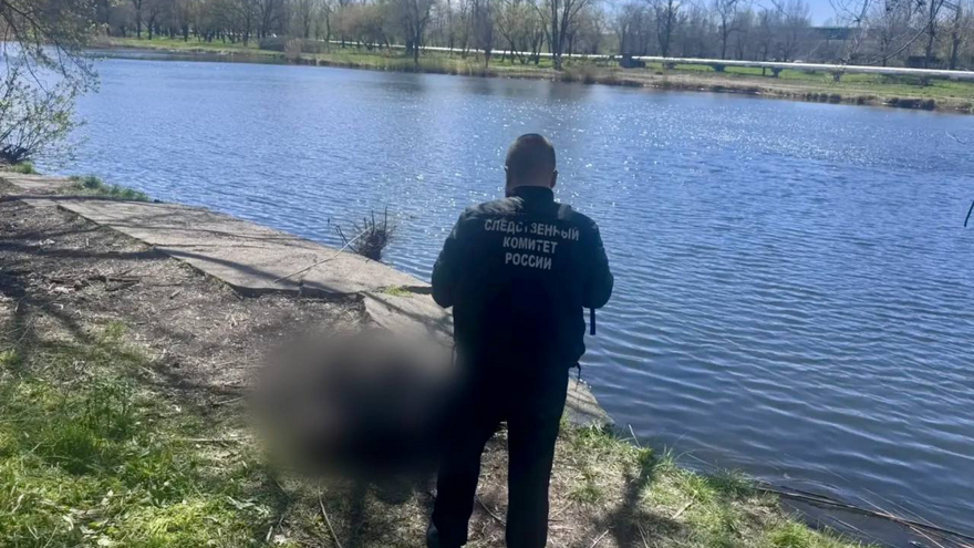 В Балакове в озере нашли неопознанный труп