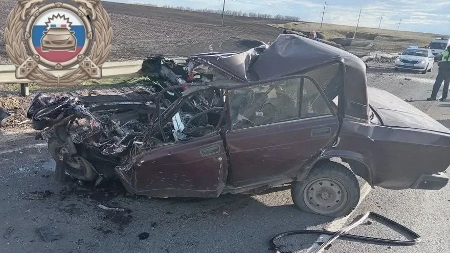 Под Саратовом водитель погиб в ДТП с грузовиком