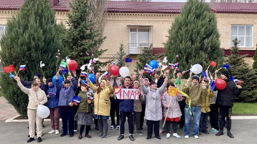В Энгельсском доме-интернате прошли Первомайские гуляния