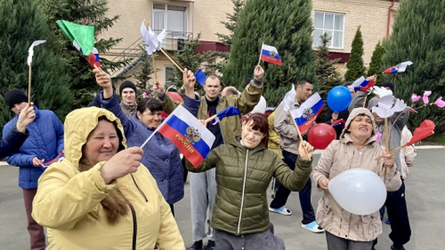 В Энгельсском доме-интернате прошли Первомайские гуляния