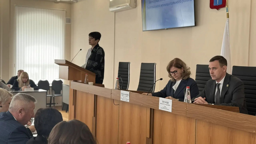 В Энгельсском районе купят технику для стадиона Сигнал