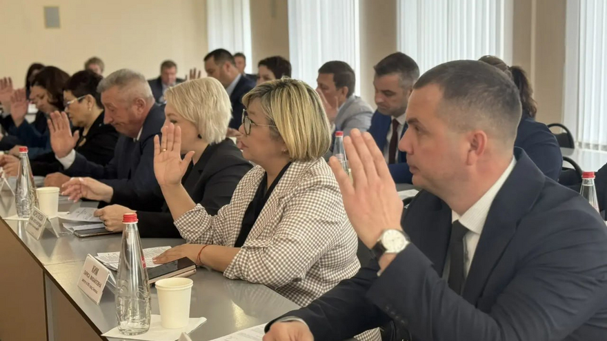 В Энгельсском районе купят технику для стадиона Сигнал