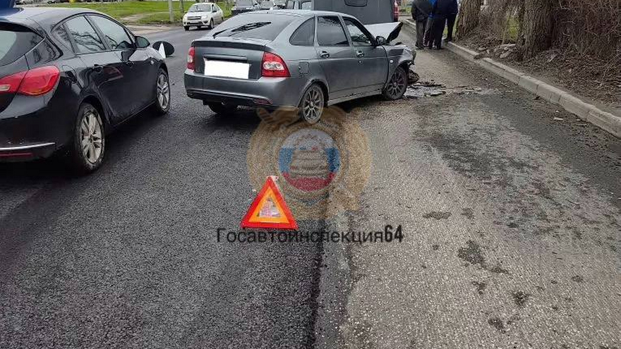 В Саратове два человека пострадали в ДТП на Сталинградском шоссе
