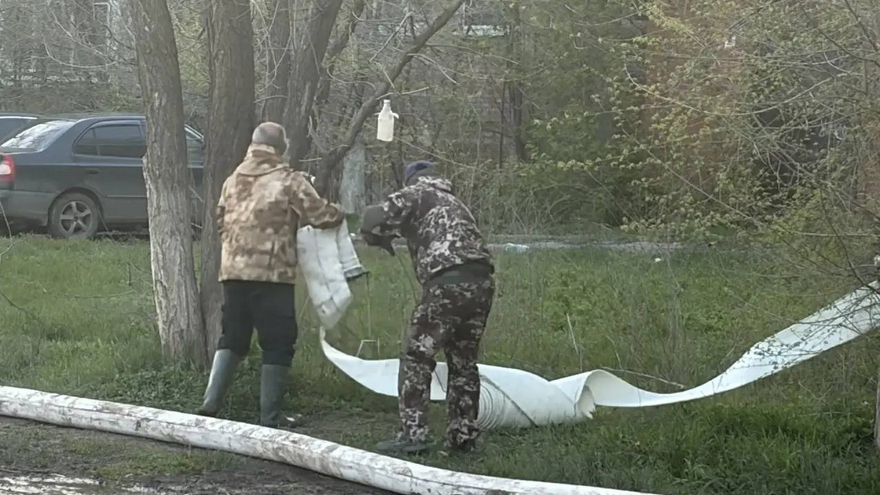 Авария на коллекторе в Энгельсе: организован подвоз воды, чиновникам объявлен выговор