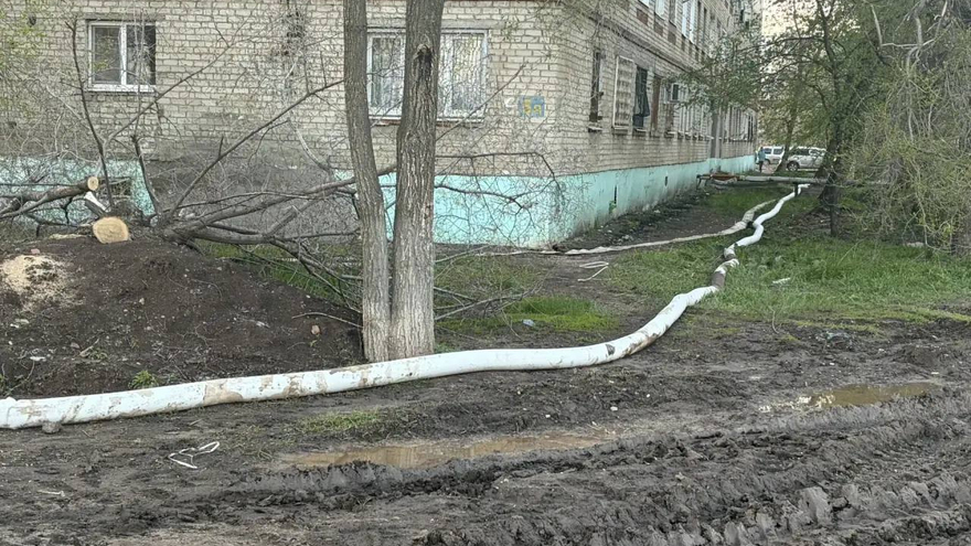 Авария на коллекторе в Энгельсе: организован подвоз воды, чиновникам объявлен выговор