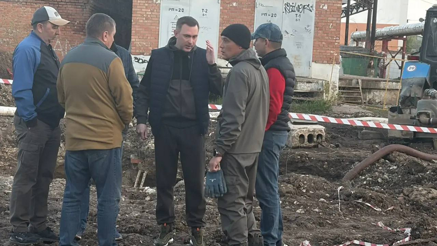 Авария на коллекторе в Энгельсе: организован подвоз воды, чиновникам объявлен выговор