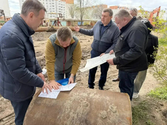 В Энгельсе готовятся к замене поврежденной части коллектора на Менделеева