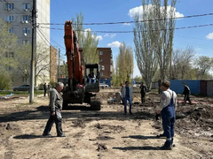 В Энгельсе готовятся к замене поврежденной части коллектора на Менделеева