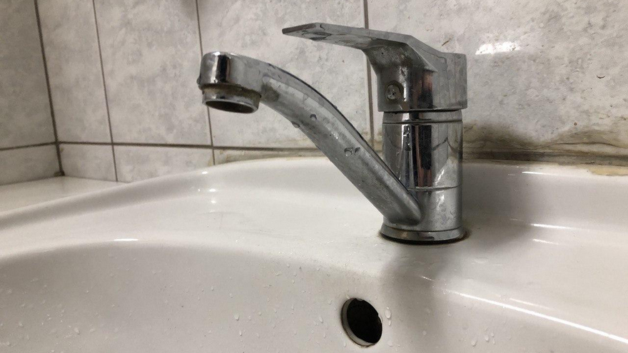 В двух районах Саратова до вечера отключили воду