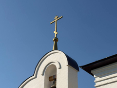 На Воскресенском кладбище возложили цветы к монументу Воин-освободитель