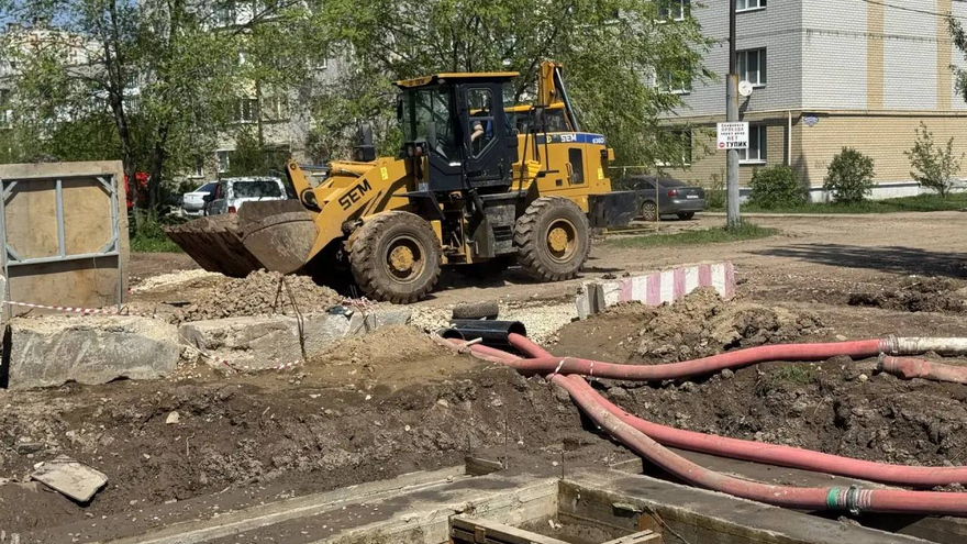 В Энгельсе начали снос незаконных строений у места ремонта коллектора