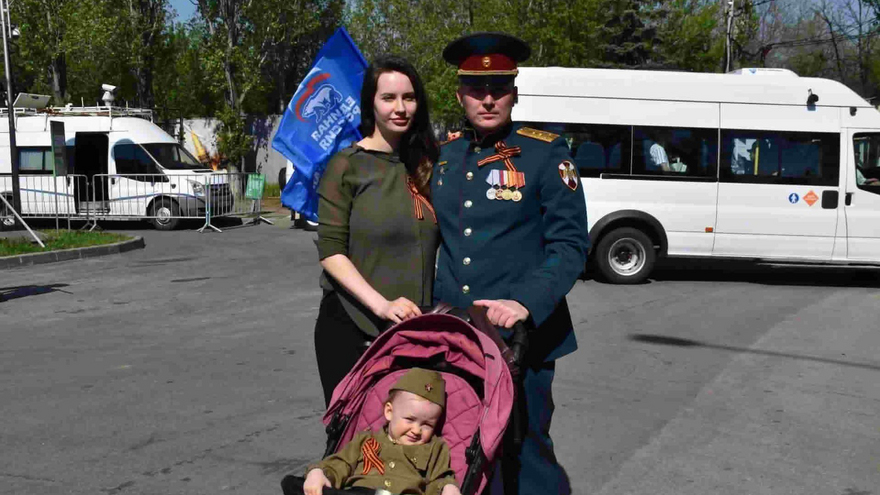 Тысячи саратовцев в День Победы почтили память героев на Соколовой горе