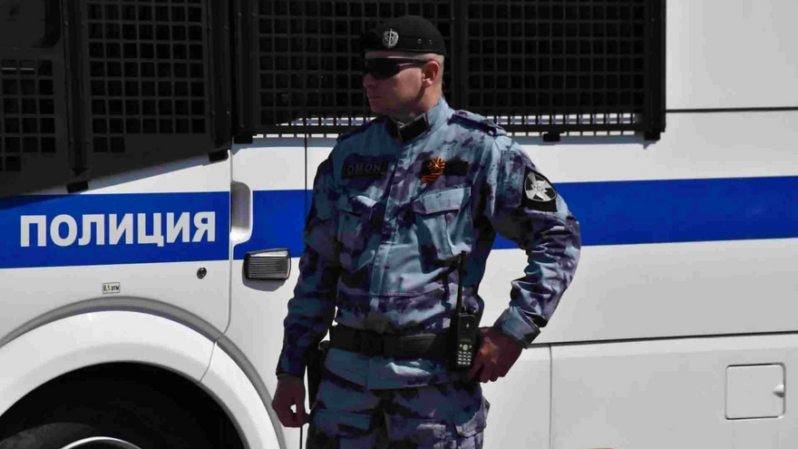 Тысячи саратовцев в День Победы почтили память героев на Соколовой горе