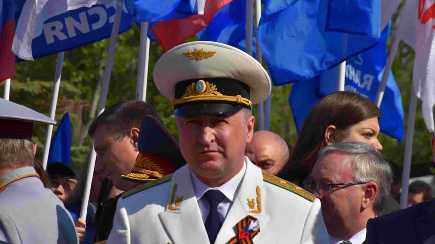 Тысячи саратовцев в День Победы почтили память героев на Соколовой горе