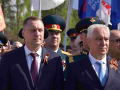 Тысячи саратовцев в День Победы почтили память героев на Соколовой горе